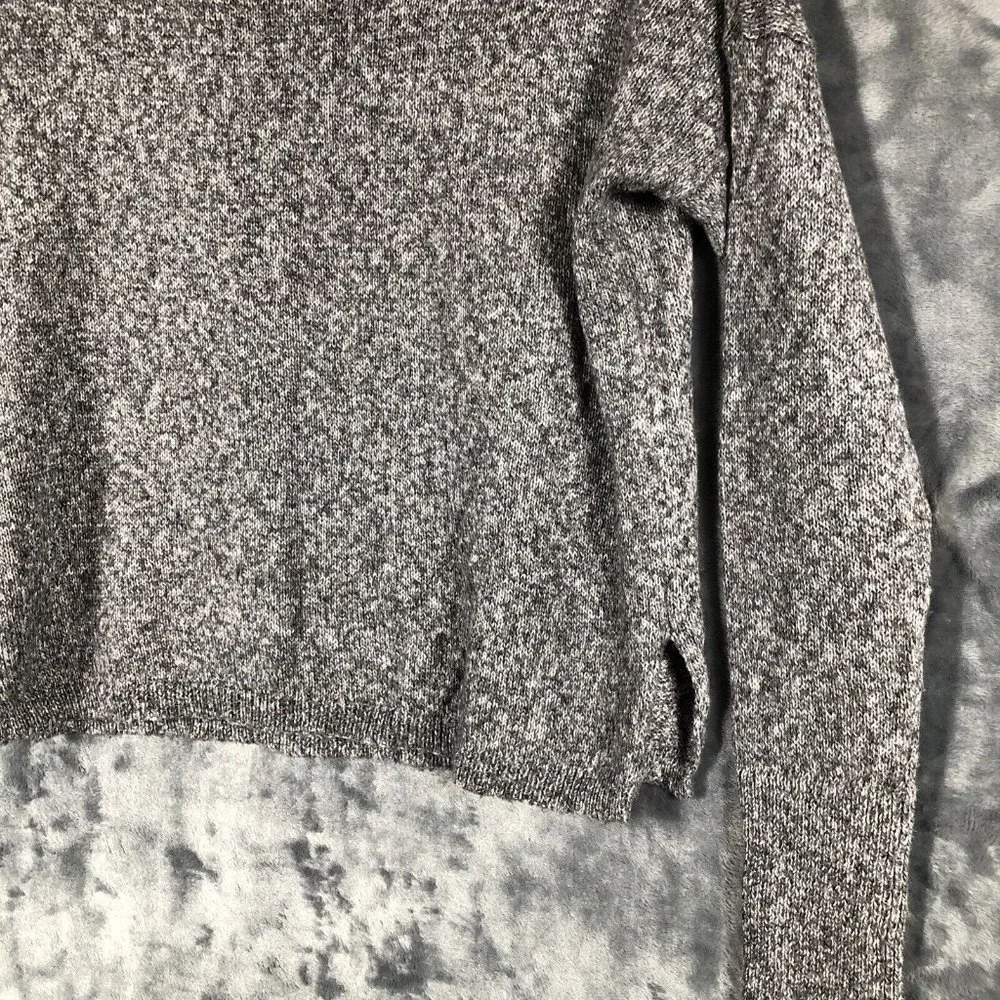 Hollister Woman’s Sweater Baby Leopard Grey Long Sleeve Pullover Size Medium - Picture 10 of 11